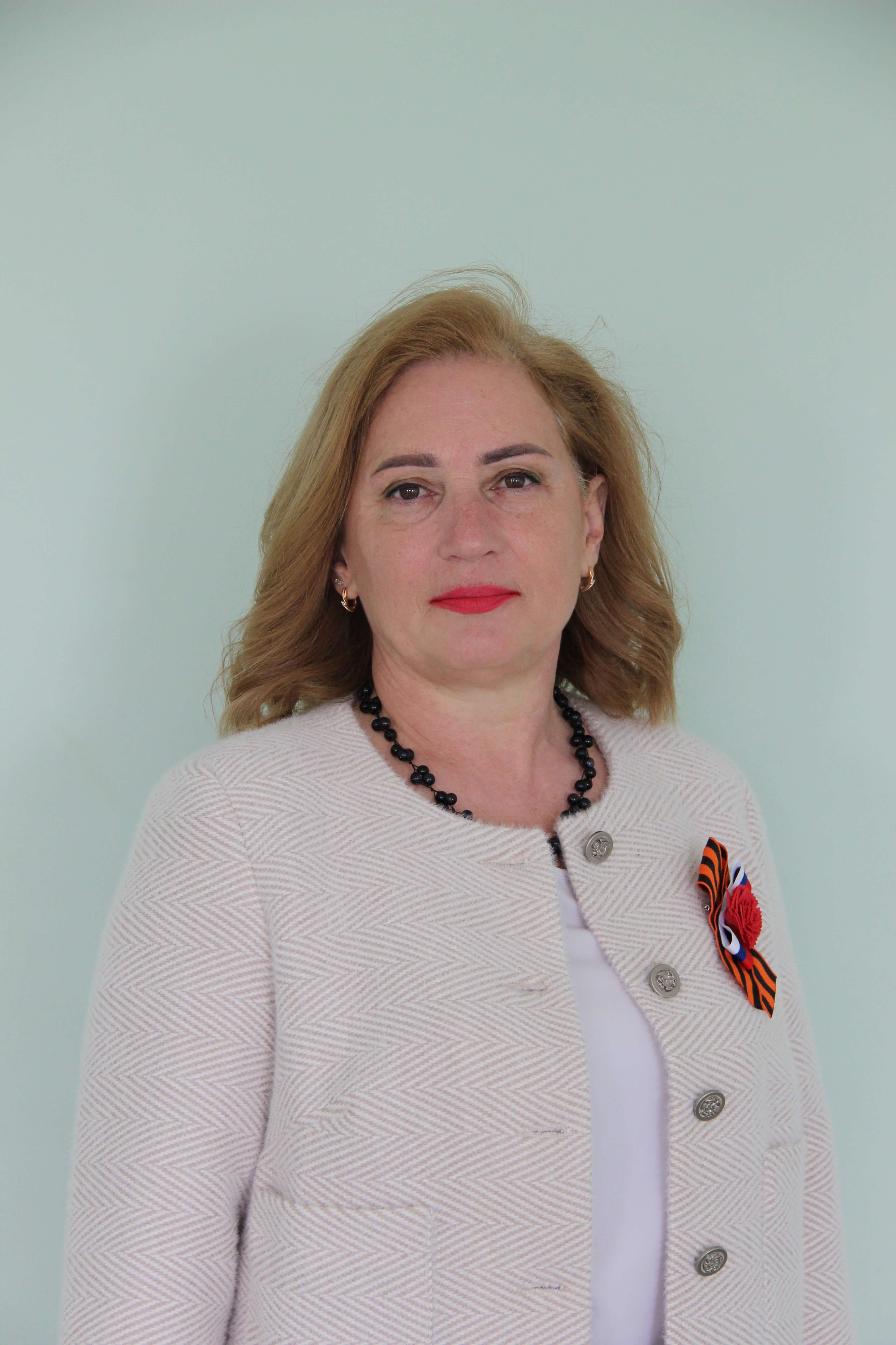 Бирюкова Наталья Викторовна.